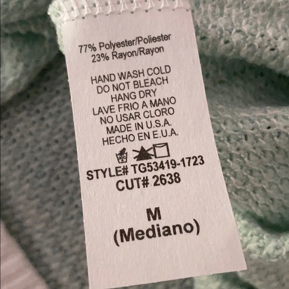 Mint cold shoulder top - Picture 5 of 6